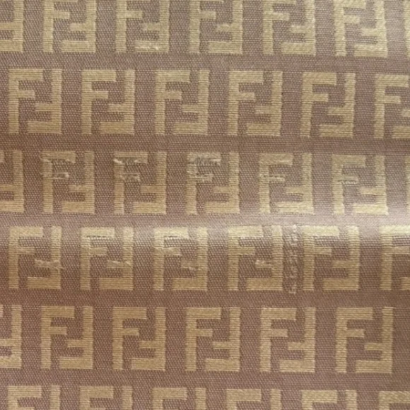 Fendi Long wallet. Gorgeous tan and cappuccino colors. - Picture 15 of 16